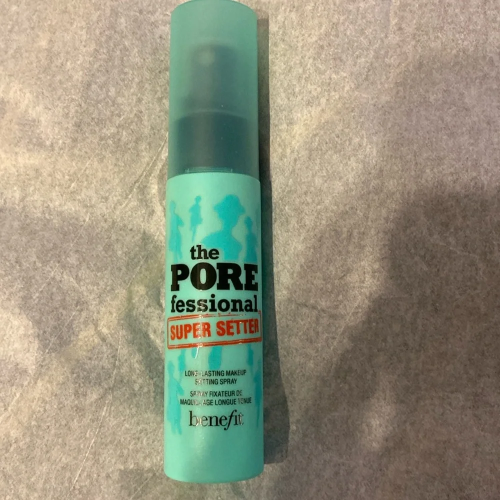 *New Benefit the professional super setter travel size mini spray